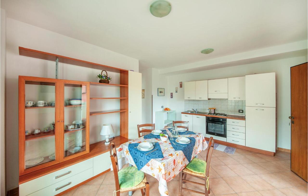 Gorgeous Apartment In La Maddalena With Kitchen Exterior photo